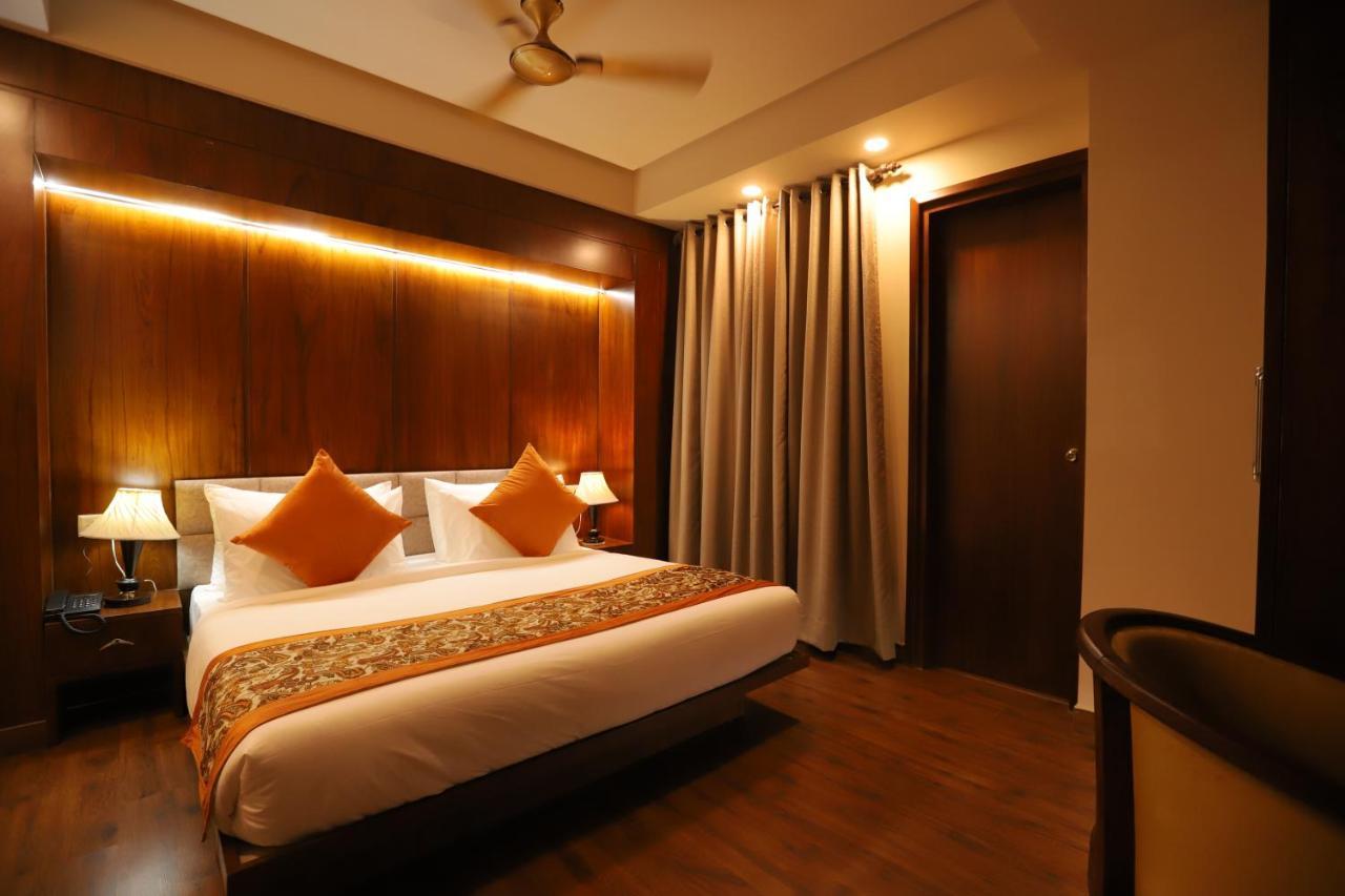 Ip Royal Hotel - New Delhi Exteriör bild