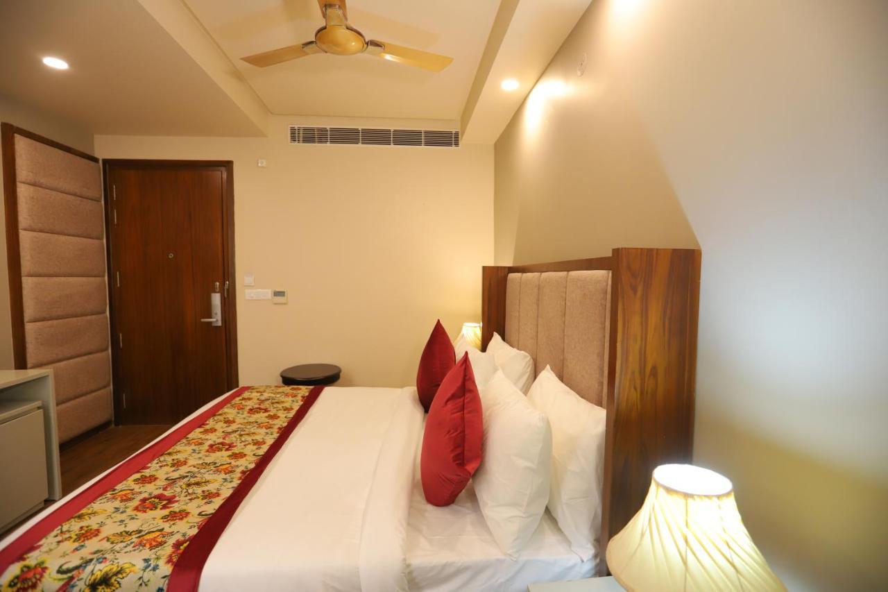 Ip Royal Hotel - New Delhi Exteriör bild