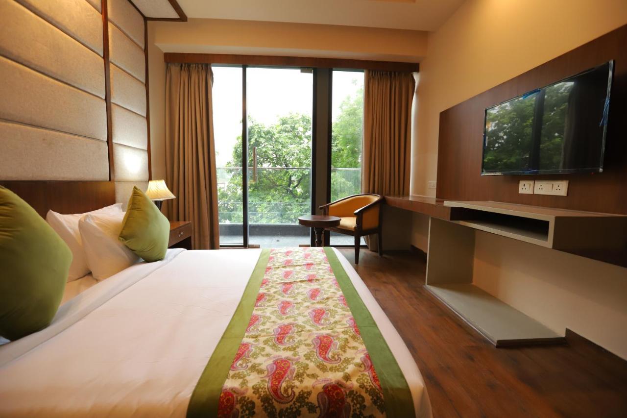 Ip Royal Hotel - New Delhi Exteriör bild