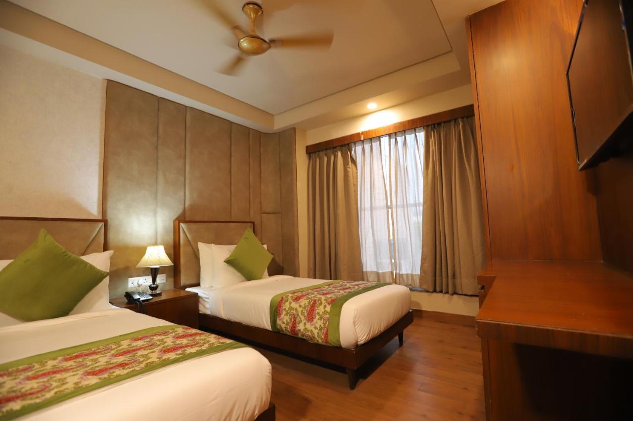 Ip Royal Hotel - New Delhi Exteriör bild