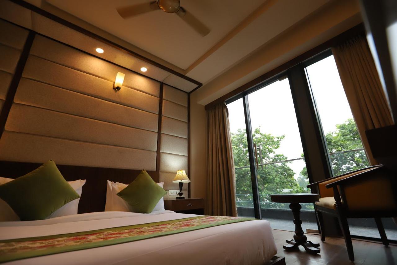 Ip Royal Hotel - New Delhi Exteriör bild