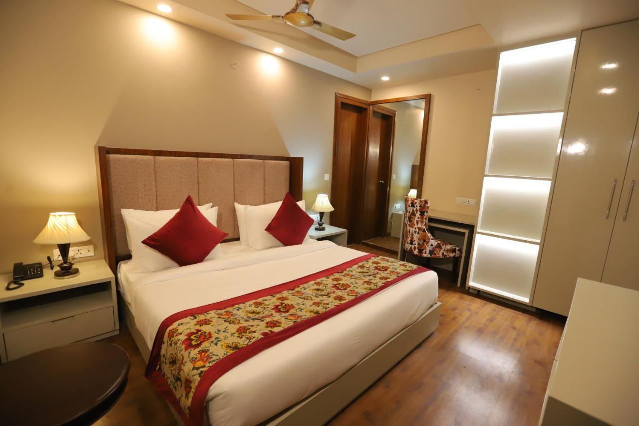 Ip Royal Hotel - New Delhi Exteriör bild