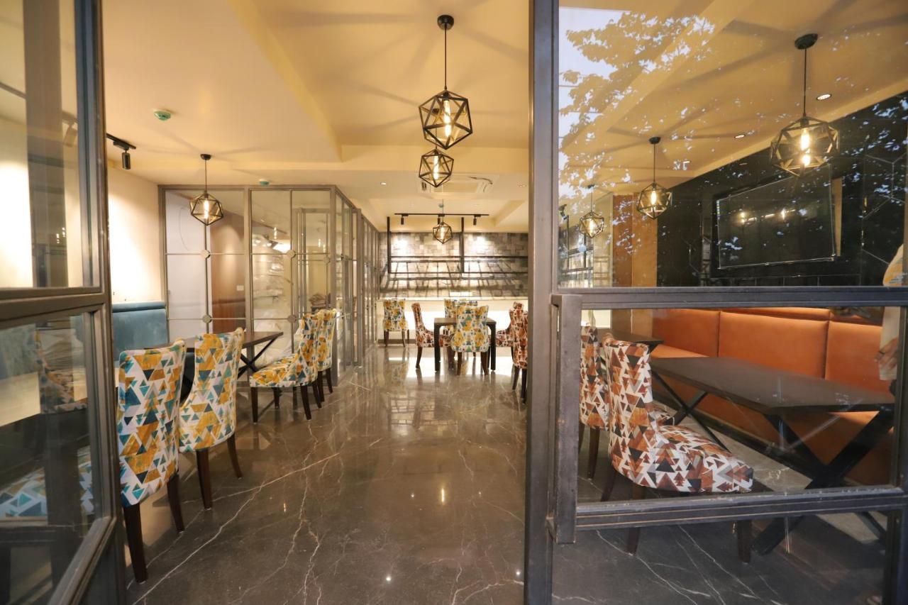 Ip Royal Hotel - New Delhi Exteriör bild