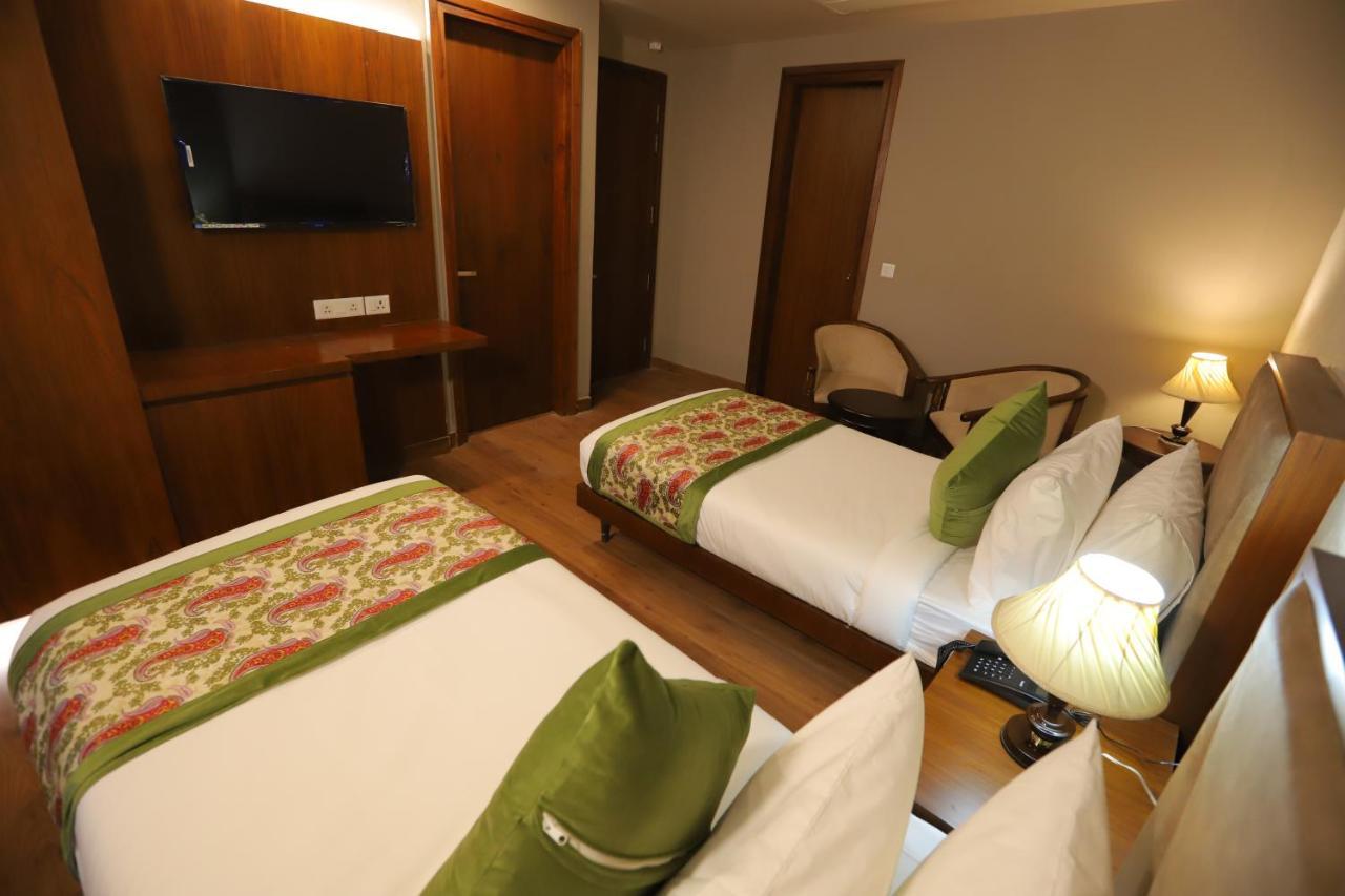 Ip Royal Hotel - New Delhi Exteriör bild