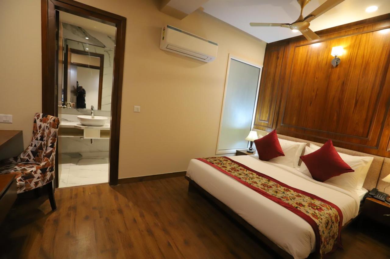 Ip Royal Hotel - New Delhi Exteriör bild