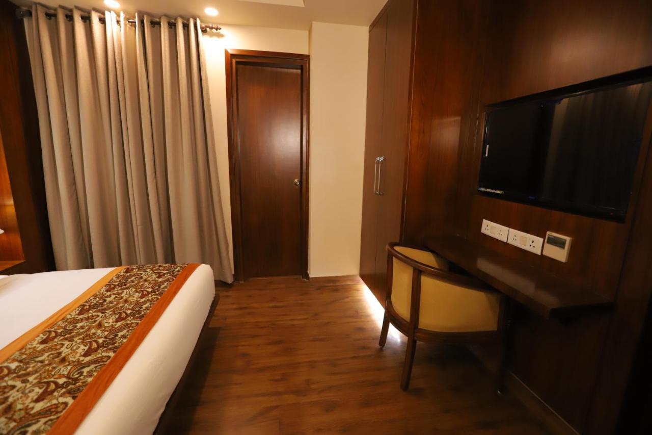 Ip Royal Hotel - New Delhi Exteriör bild